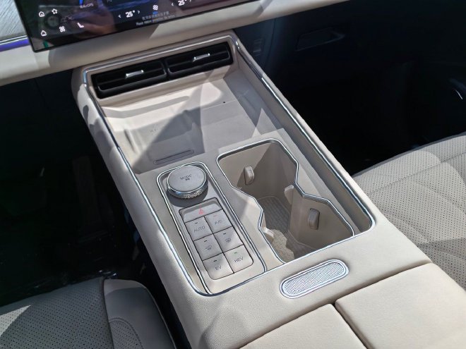 The pre-sale price is 159,900-199,900 yuan. Chery Fengyun T9 opens the pre-sale.